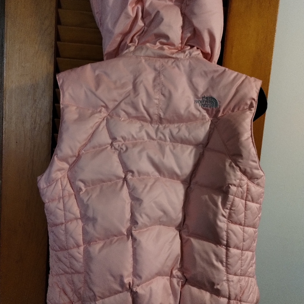 The North Face Women's Pink Puffer Vest - Picture 4 of 8